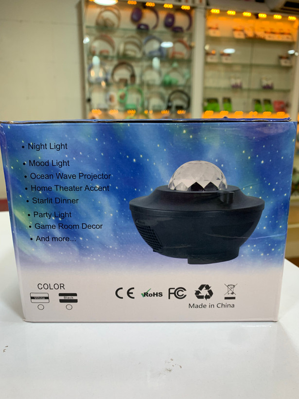 چراغ پروژکتور ستارگان مدل Starry Light با قابلیت تغییر رنگ مناسب شبنشینی و جشنها