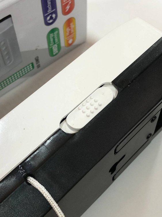 چراغ اضطراری HG-720 با بدنه پلاستیکی فشرده و دسته کشویی قابل حمل - مُجیتِل