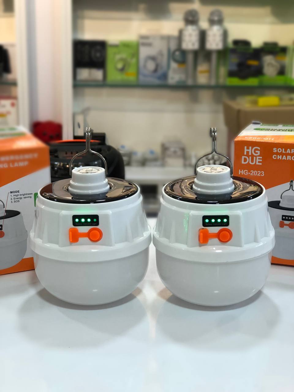 لامپ آویزی قابل حمل HG DUE مدل HG-2023 با نشانگر شارژ و طراحی مقاوم در برابر آب