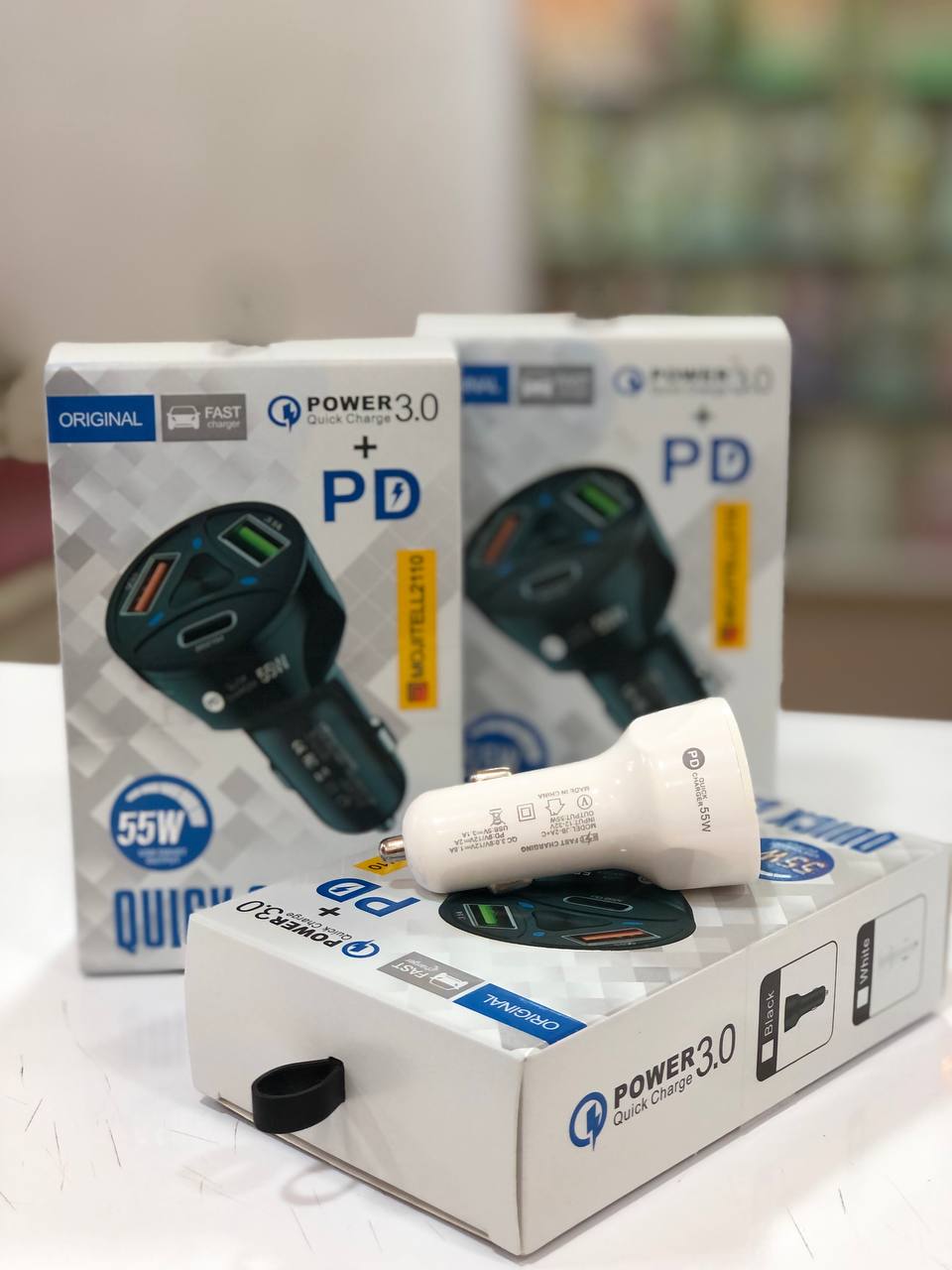 شارژر فندکی Quick Charger با 3 پورت خروجی و قابلیت شارژ سریع QC 3.0