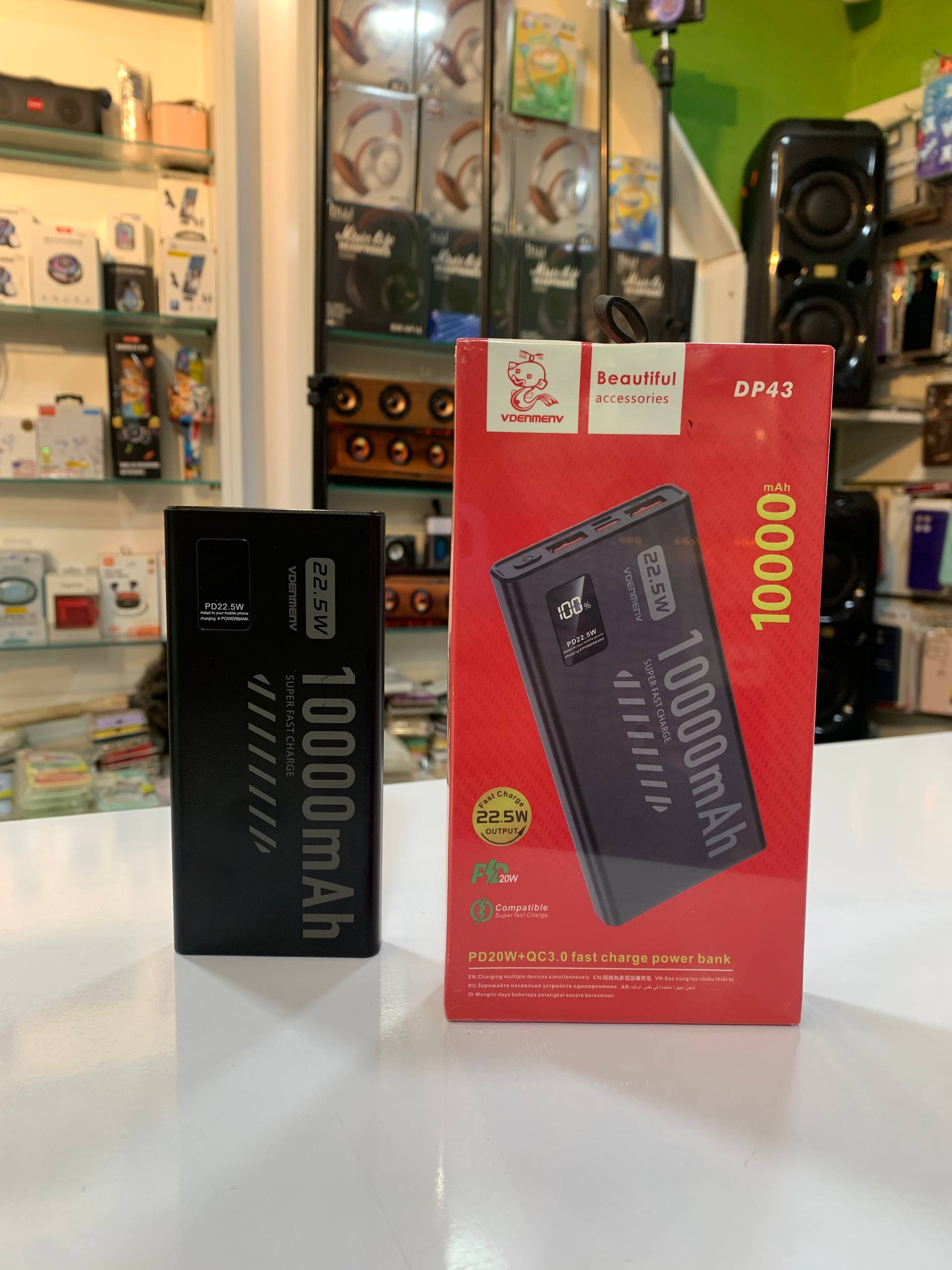 پاوربانک دنمن DP43 ظرفیت 10000 میلی آمپر فست شارژ 18 وات