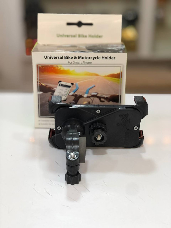 پایه نگهدارنده گوشی CH-01 نصبشده روی فرمان موتور با قابلیت چرخش ۳۶۰ درجه