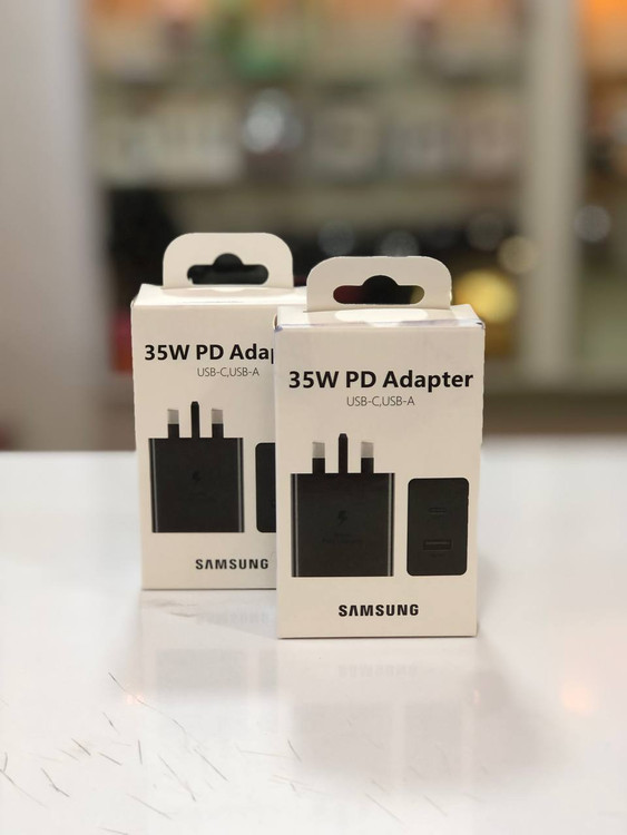 شارژر اورجینال Samsung EP-TA220 ساخت ویتنام بدون کابل نمای نزدیک Super Fast Charging روی شارژر سامسونگ 35 وات