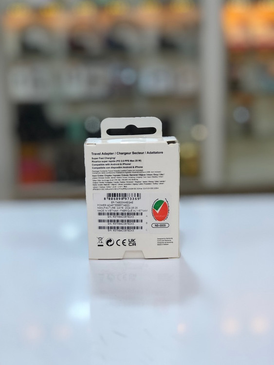 Samsung 25W Super Fast Charging wall adapter